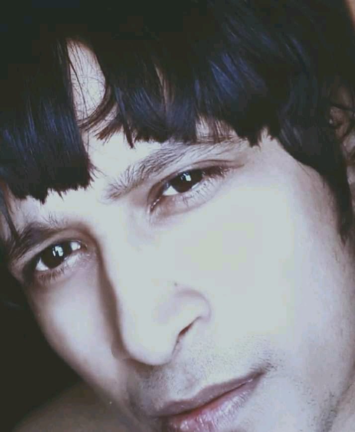 Namitmental3's tweet photo. @daddycoolbaby @saman4792 @Rohitmahadev567 @pawanmishra463 @adhikariksa @Debubindashunk @JsrKaIconicJai1 @KVBohra @rajcheerfull @DishPatani @ShraddhaKapoor @ParineetiChopra @akshaykumar @KapilSharmaK9 @AnushkaSharma @aliaa08 @iHrithik @filmfare @advani_kiara @karanjohar @priyankachopra @sneha906 @ektarkapoor 2012 and 2020 same https://t.co/fLMaChPtt2