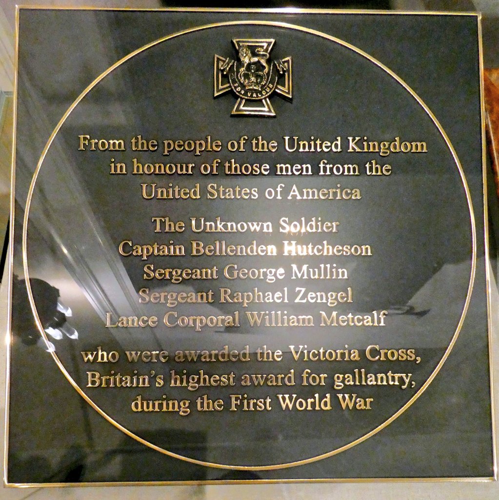 On 11/11/1921, the Unknown Soldier was interned at Arlington National Cemetery. During the ceremony, the Unknown Soldier was awarded the Victoria Cross by Admiral of the Fleet Lord Beatty, on behalf of King George V. The medal was interned with the Unknown Soldier.