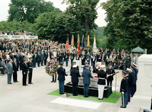 There were very few Unknowns from the Vietnam War due to advances in science and the ability to identify unknown dead, however Ronald Reagan wanting to honour Vietnam Veterans, pushed for the interment of a Vietnam War Unknown. On 28/05/84 the Unknown was interned at Arlington.