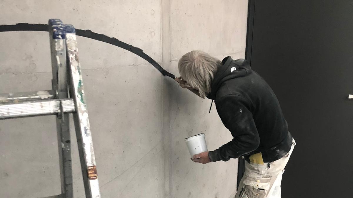 One key place of our new building is being painted by an artist. We are already very excited to see what the final artwork on our rotunda will look like – how about you?

#WeAreBlackForestMedical #Freiburg #MedicalDevices #Neurosurgery
