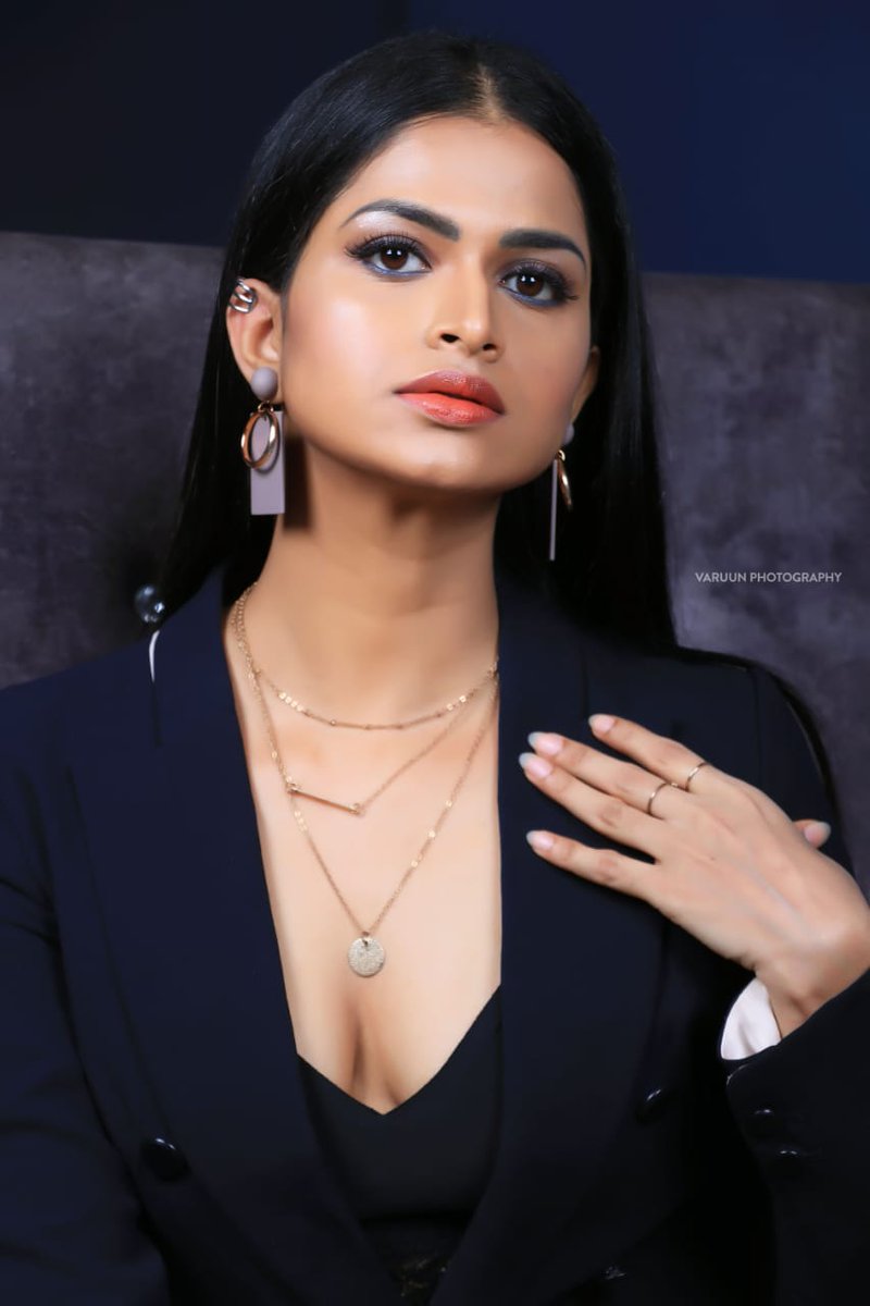 Saravan52786562's tweet photo. Actress #SumaPoojari Pics
@sumagpoojari @KskSelvaPRO #photo #Photos #Photoshoot #Valimai https://t.co/puKYRc801D