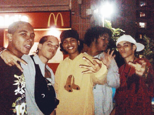 HydroSpl's tweet photo. #TBT Hace un tiempito ya con los hermanos @lincespl @taowaraos @akapellahh y @thunderwesca 😂
.
@splclann y @sonloswaraos 🔥💪🏻
.
.
#splclan #loswaraos #old #bestoftheday #picoftheday #hmb #music #hiphop #culture #rap #mc #Venezuela #caracas #maracay https://t.co/2jEm6EKMAi