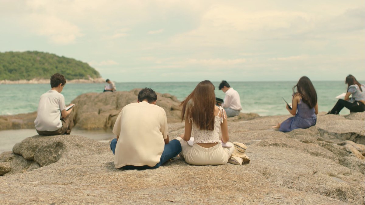 𝗧𝗘𝗛 𝗧𝗔𝗥𝗡as Sur la plage de Boulogne by Edouard Manet, 1868.