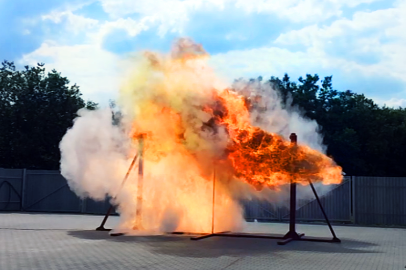RSBP_cz's tweet photo. What is a dust explosion and why is it so dangerous? Check our LinkedIN for more! #rsbp #dustexplosion #explosionprotecion #ignition #explosionpentagon
https://t.co/OynXPp41iC https://t.co/mb98q1x2ed