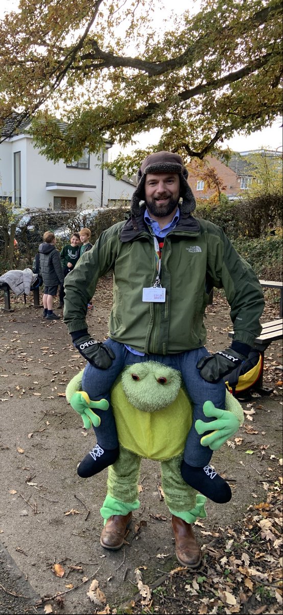 kathyeroe's tweet photo. Some excellent Tuesday shenanigans @littlegreensch ! They’re loving the planning inspired by the marvellous work of David Wiesner @HertsEnglish #edubackontrack https://t.co/w8gDyMxgkc