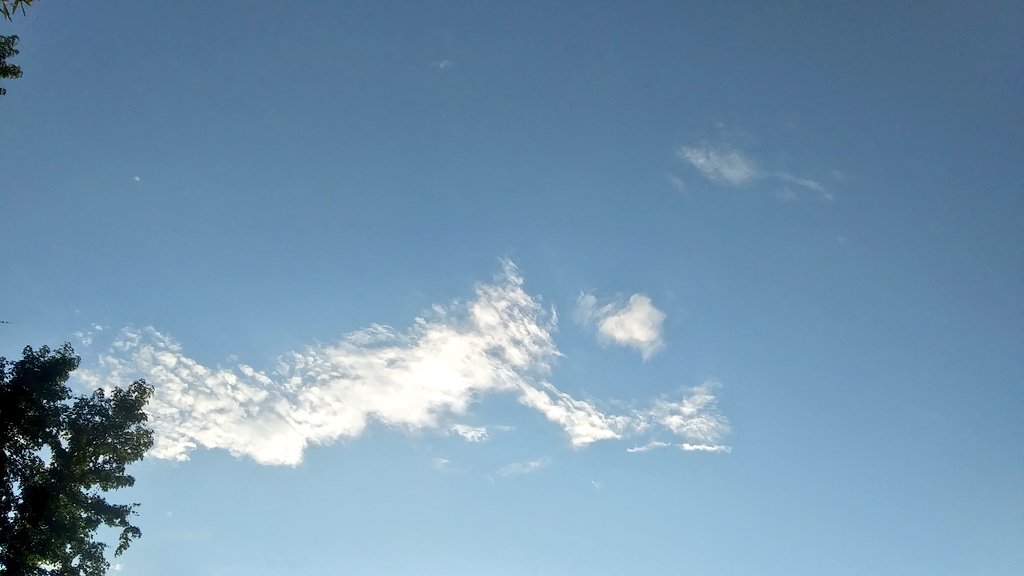 CamoHeavens's tweet photo. @Lightworker913 Goose bumps. . .🎆🌈⚡🌟
#ArcPower
WITNESS FATHERS POWER & MAJESTIC PRESENCE WE WILL . . . When? ? ? We shall see.
I've already seen him 2 times in the clouds, yes he's everywhere, but this show will be a show stopper.
All who oppose our HEAVENLY HOSTS, May they have mercy on you https://t.co/7IzrvvtpHo