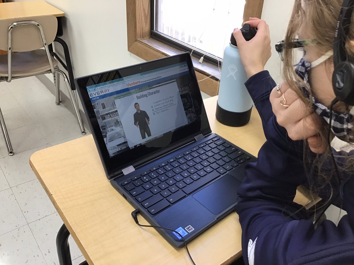 MrTiffeysClass's tweet photo. @StEsRockville Middle School students return to @EVERFIK12 to learn about the importance of entrepreneurial thinking through a series of interactive and personalized simulations.  They are excited to create a small business! #Venture @anna_evich @EVERFI https://t.co/WP50ZGQGwh