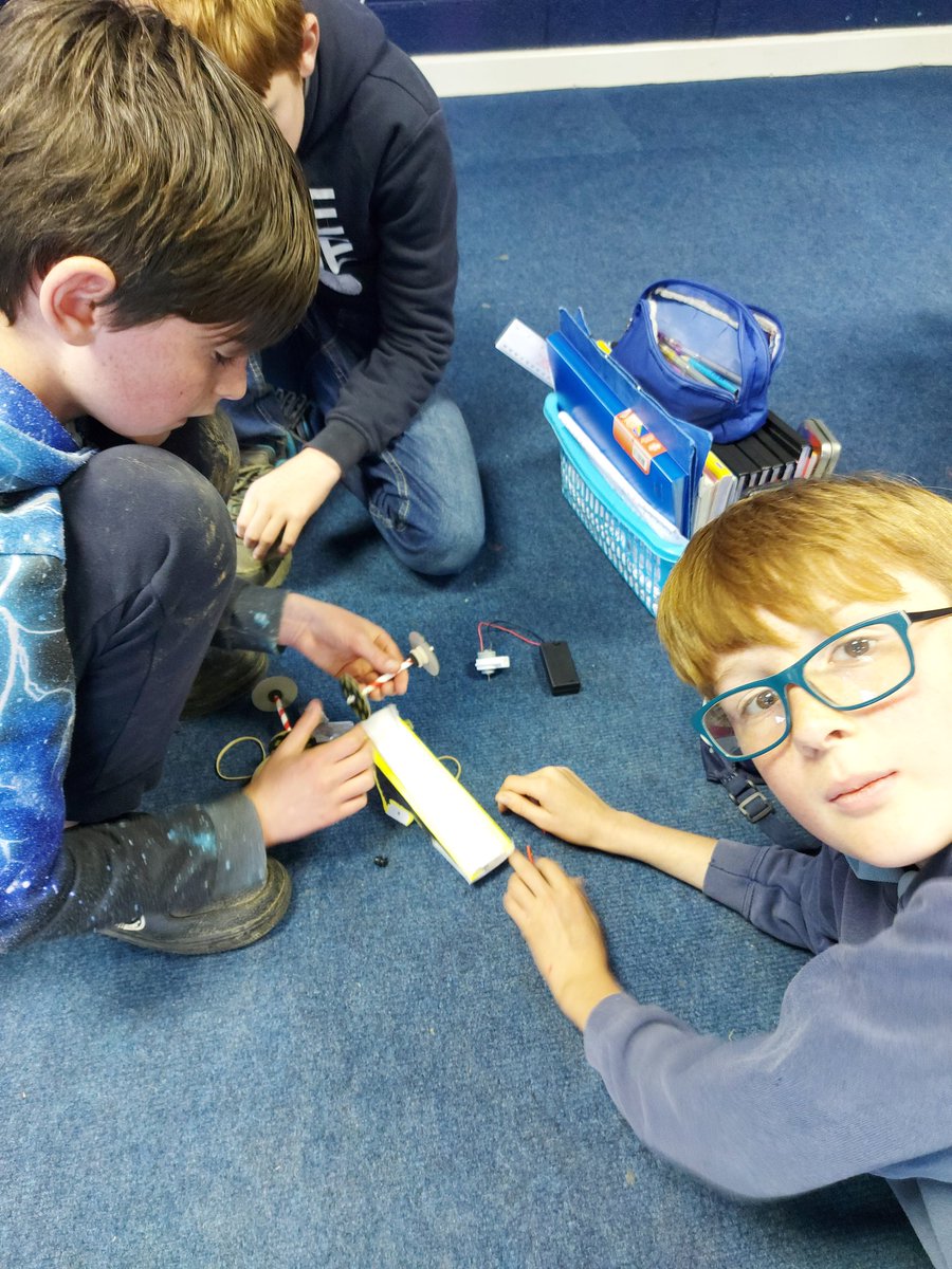 StMultoseNS's tweet photo. #choosingourfuture Electric cars and electricity fun to mark the end of #ScienceWeek2020 @KinsaleNews #stemeducational https://t.co/X8X1FlfHsI