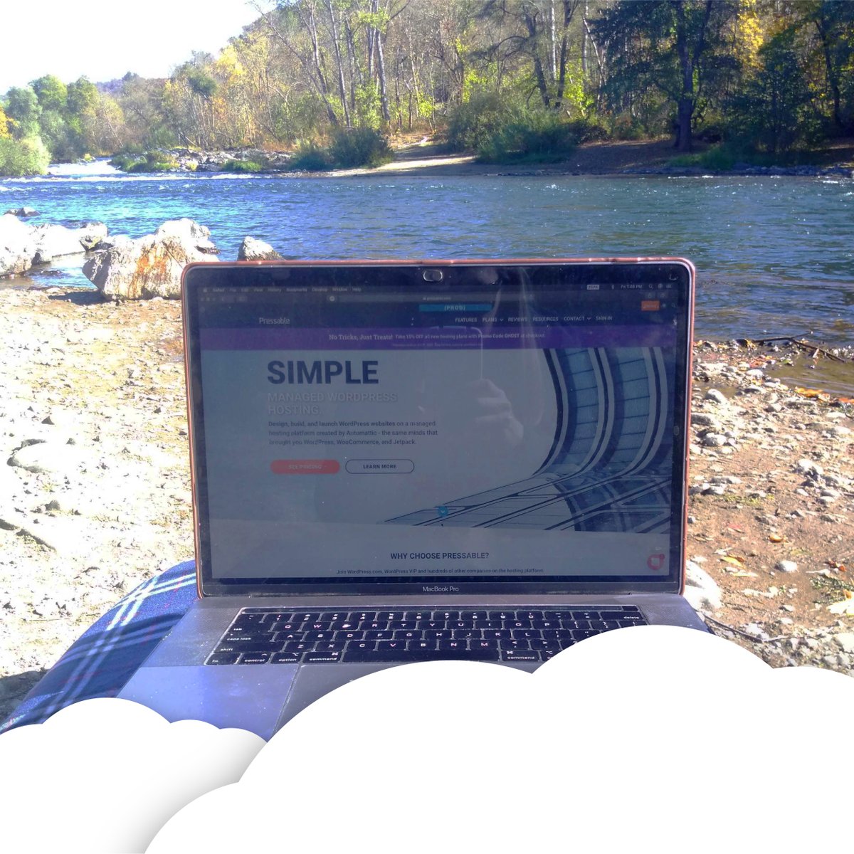 Pressable's tweet photo. Where are you working from today? One of our Customer Success Engineers made the Rogue River in Oregon her office for a day. #thecloud #workfromhome #remotework #remotejobs #theoffice #cornerview https://t.co/fLkftG5sZF