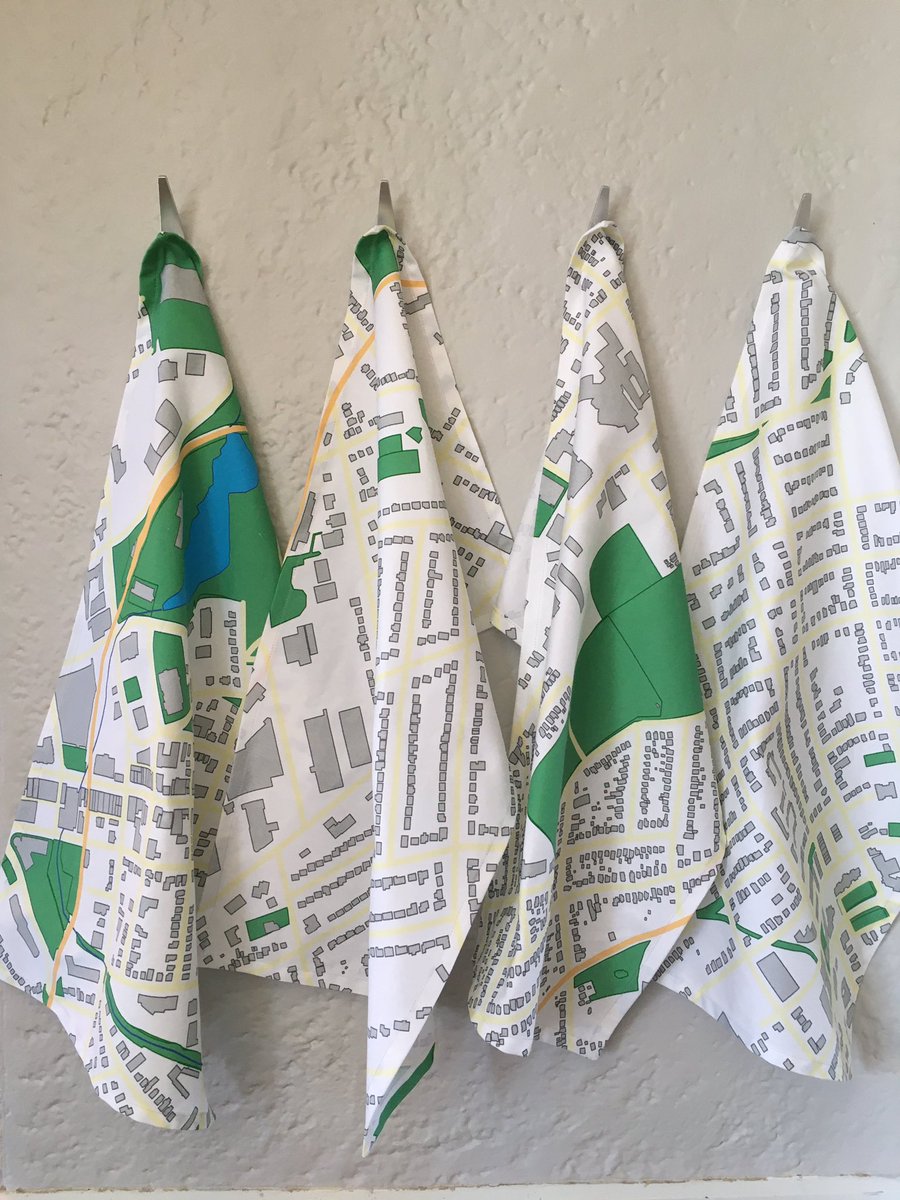 mapquilt's tweet photo. Introducing the #waterloo map tea towel! Feel free to contact me for custom locations too! $80 for a set of 4. 🗺🧵❤️ 
#mapquilt #mapart #mapdecor #teatowels #uptownwaterloo #waterloo #waterlooontario #waterlooregion #kitchenerwaterloo #kitchener #kw #kwawesome #spoonflower https://t.co/WerpBtjPQY