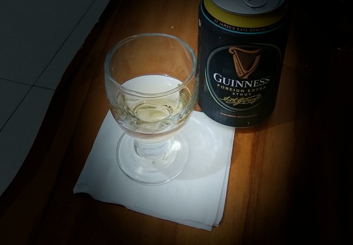 saya_AAL's tweet image. Yuk... jadi inget kata" begini disebuah pidio:

"pun dia minum air mineral, tapi kalo pikirannya jahat, negatif, ya kan, bisa saja dia melakukan hal seperti itu, tapi kalo gue, orang santun, mabok, tidur, ya kan?"

#OkSip #sepakat 😂