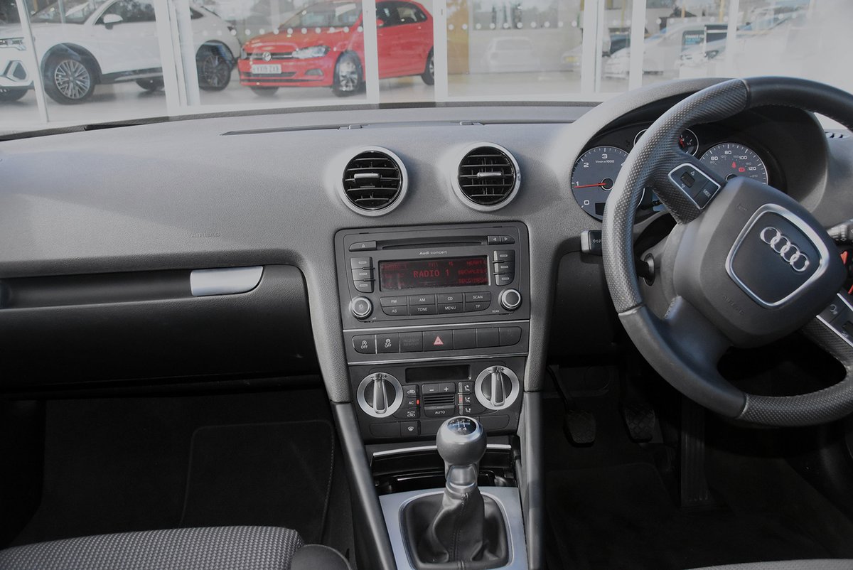 forge_aberaeron's tweet photo. 12/12 Audi A3 Sport Sportback 1.6 TDI 5dr Hatchback 
Pristine Condition, FSH, Timing belt replaced (40,437 miles) 
Fully documented service history throughout.
12 months MOT, 2 folding remote keys.
Call one of our Sales Team for further information
☎️ 01545 570291 https://t.co/VbuQsgcVSE