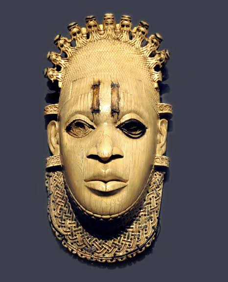Queen Idia went to battle with Esigie and helped defeat Arhuaran as well as conquer the Igala people thereby restoring the supremacy of the kingdom of Benin. To reward and honor her, Esigie conferred upon his mother the title of Iyoba (Queen Mother), giving her equal authority.