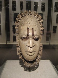 To that of a senior chief.Her face was immortalised with the 16th century ivory mask which presently sits in a British Museum. Two vertical bars between the eyes on the mask allude to medicine-filled incisions that were said to be one source of Queen Idia’s metaphysical powers.