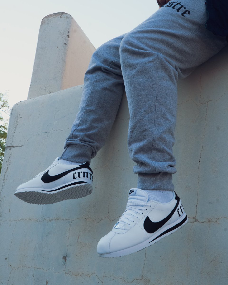 CRNRSTRE's tweet photo. ‘OG’ Nike Cortez w/ a @CRNRSTRE twist

Available 11/20 only at https://t.co/pQYfSV5X9T https://t.co/NINCLxf3Wn