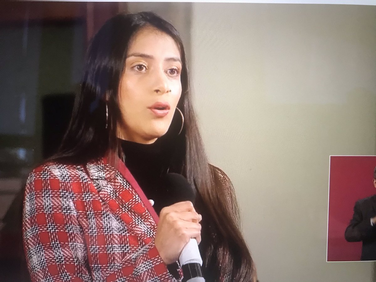 epigmenioibarra's tweet image. Bien por Juncal @juncalssolano en la mañanera. Si Alfaro no escucha AMLO si. “Yo gane en Jalisco y no le voy a fallar” se informará a las y los jaliscienses de los recursos que se destinan al estado. Los federalistas mienten. No se debe nada a sus estados.