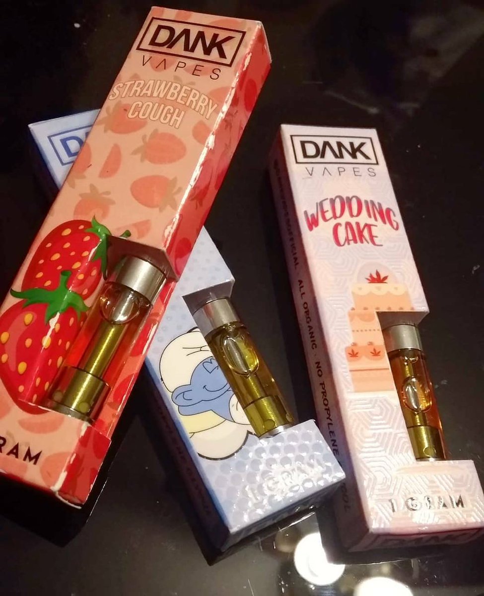 Jacksonplug8's tweet image. Dank vapes on prom!!🍁🔌