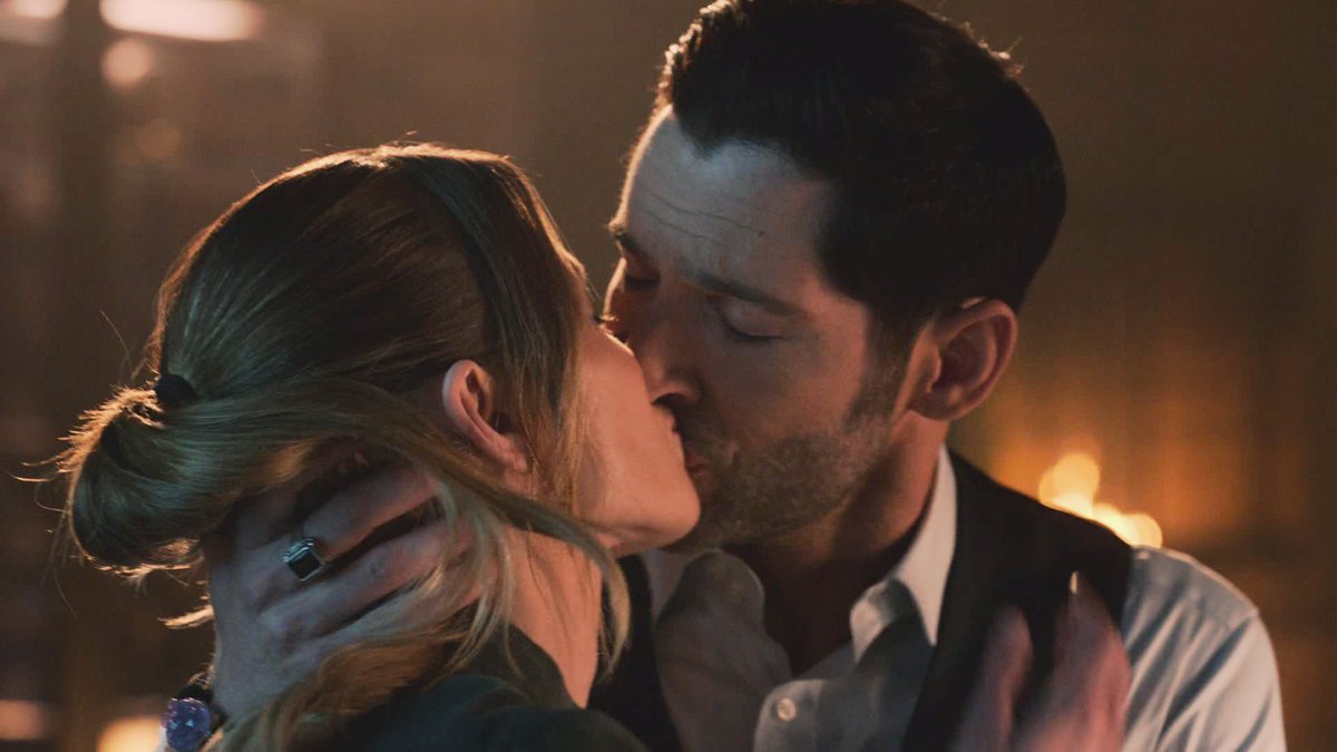 505 "Detective Amenadiel"