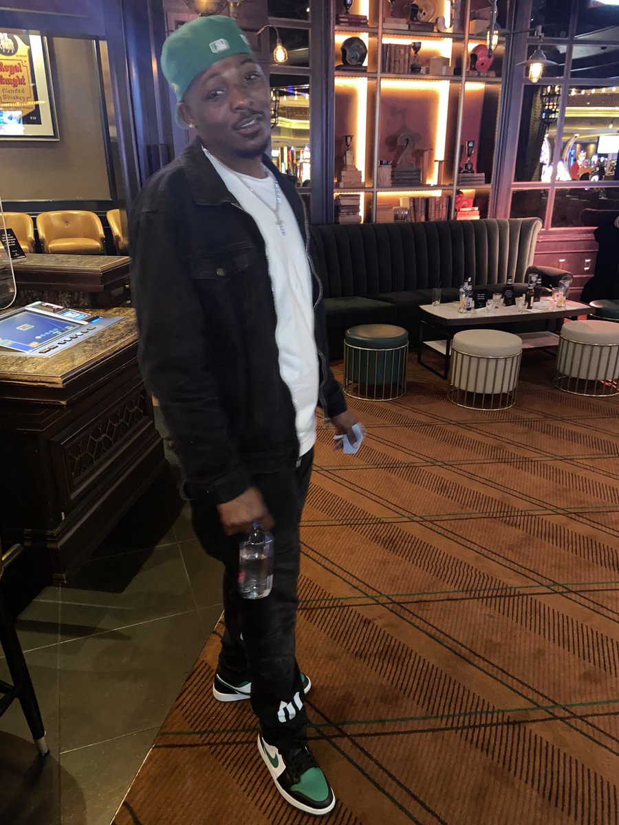 KFinley__'s tweet photo. You can’t get no money watching somebody else nigga, worry about yourself #Preach #LLWhip https://t.co/KojklUODo6