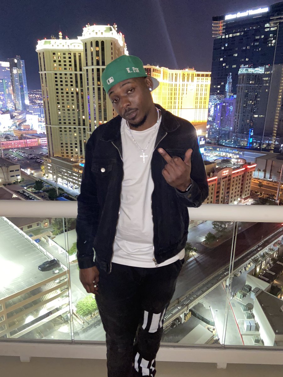 KFinley__'s tweet photo. You can’t get no money watching somebody else nigga, worry about yourself #Preach #LLWhip https://t.co/KojklUODo6