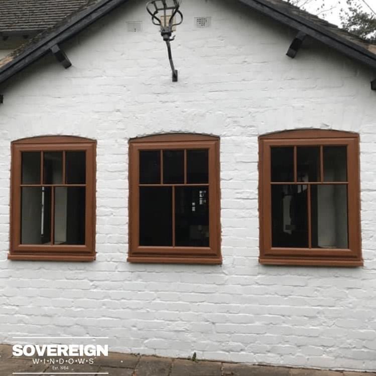 Sovereignwin's tweet photo. Installation of the week❗️

Golden oak upvc windows with astragal bar. 
* Energy Effecient ✅
* Maintenaince Free ✅
* High security locking. ✅

Another happy customer 🏡 

https://t.co/n2qgoiFjiE https://t.co/4g8qUIY0fH
