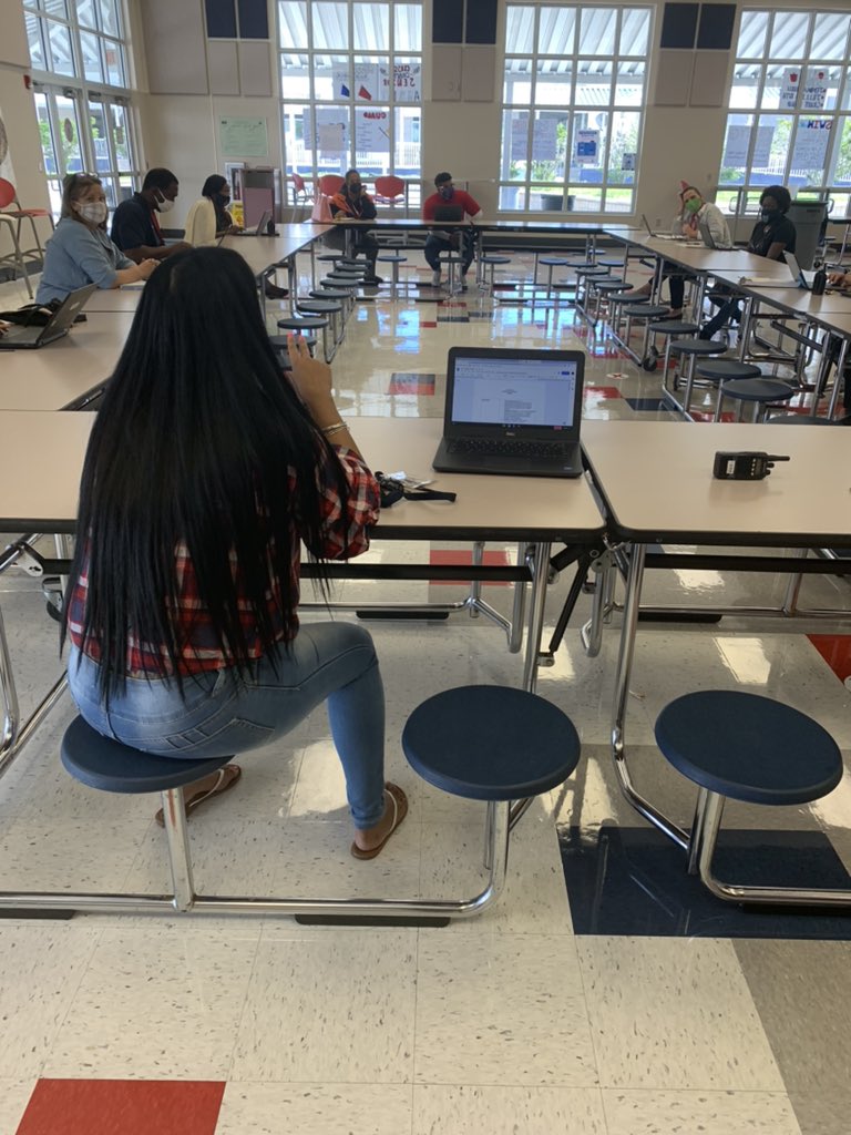FHH_FalconFury's tweet photo. While we may be “6 feet apart” we are a CLOSE knit #FalconTeam as it relates to understanding our Falcon’s data...& are TOGETHER when it comes to developing school-wide strategies for student engagement!!! #ThisIsTheHill #DataChatFriday 📊🤓 https://t.co/yMDxj7ssJ7