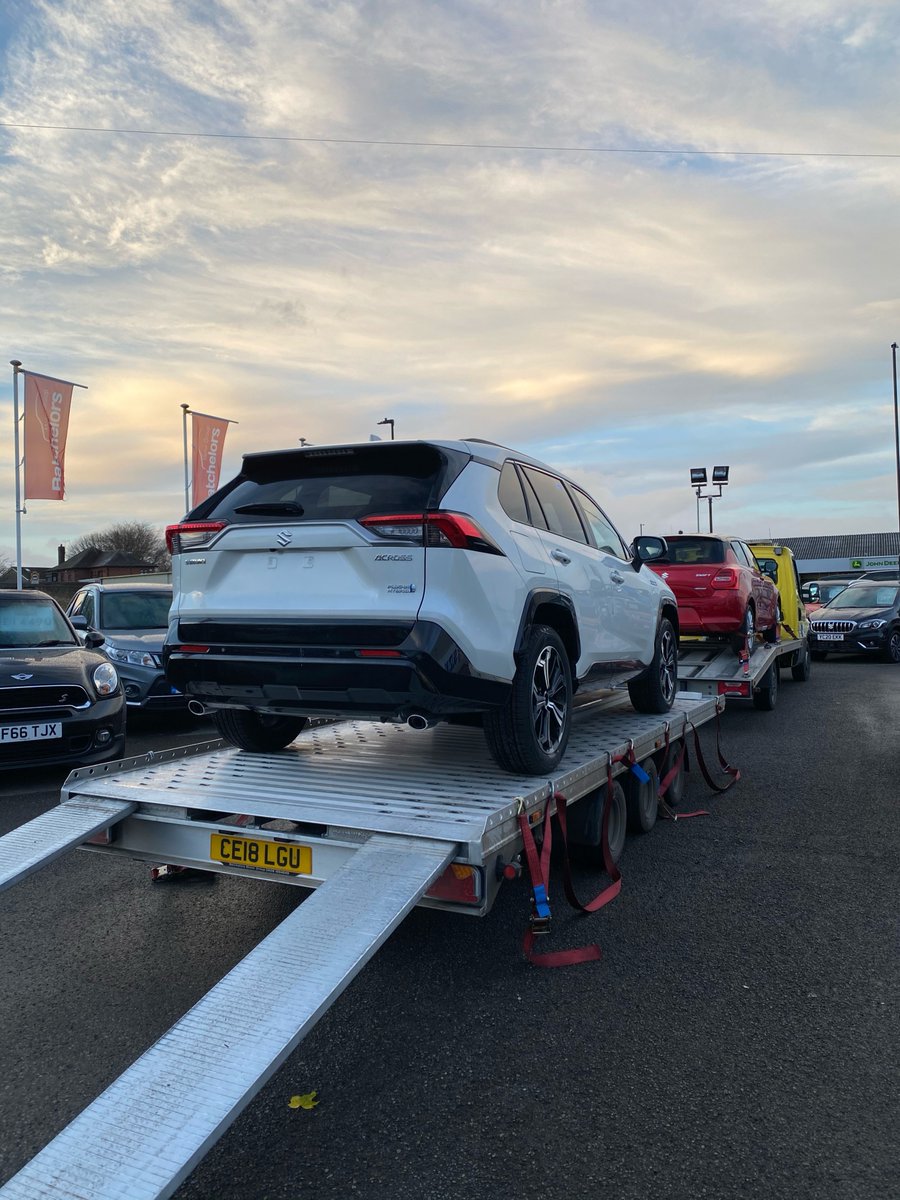 👋👋 Look whats arriving at #Batchelors... Say hello to the new Suzuki Cars UK  #ACROSS Plug In Hybrid SUV. Book a virtual viewing via our website now #plugninhybrid #across #suzukiacross #newmodel #hybrid #testdrive #electriccars #phev #tlcntoplc
