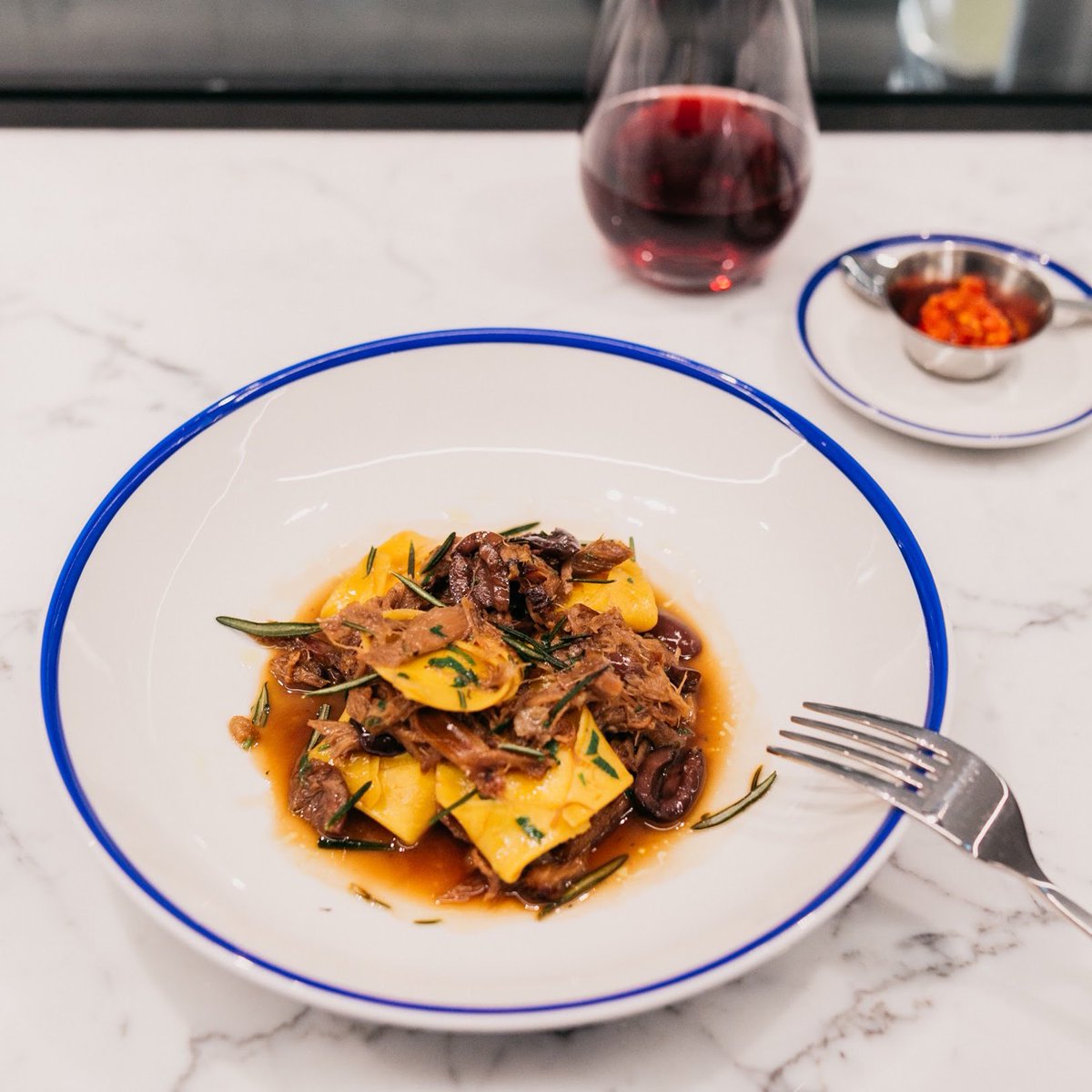 Missing Sunday Gravy? Our friends at #AmanoPasta have partnered up with @hyrlive to bring you a live hosted experience where you can make Sunday Gravy at home with Chef Mike🍝