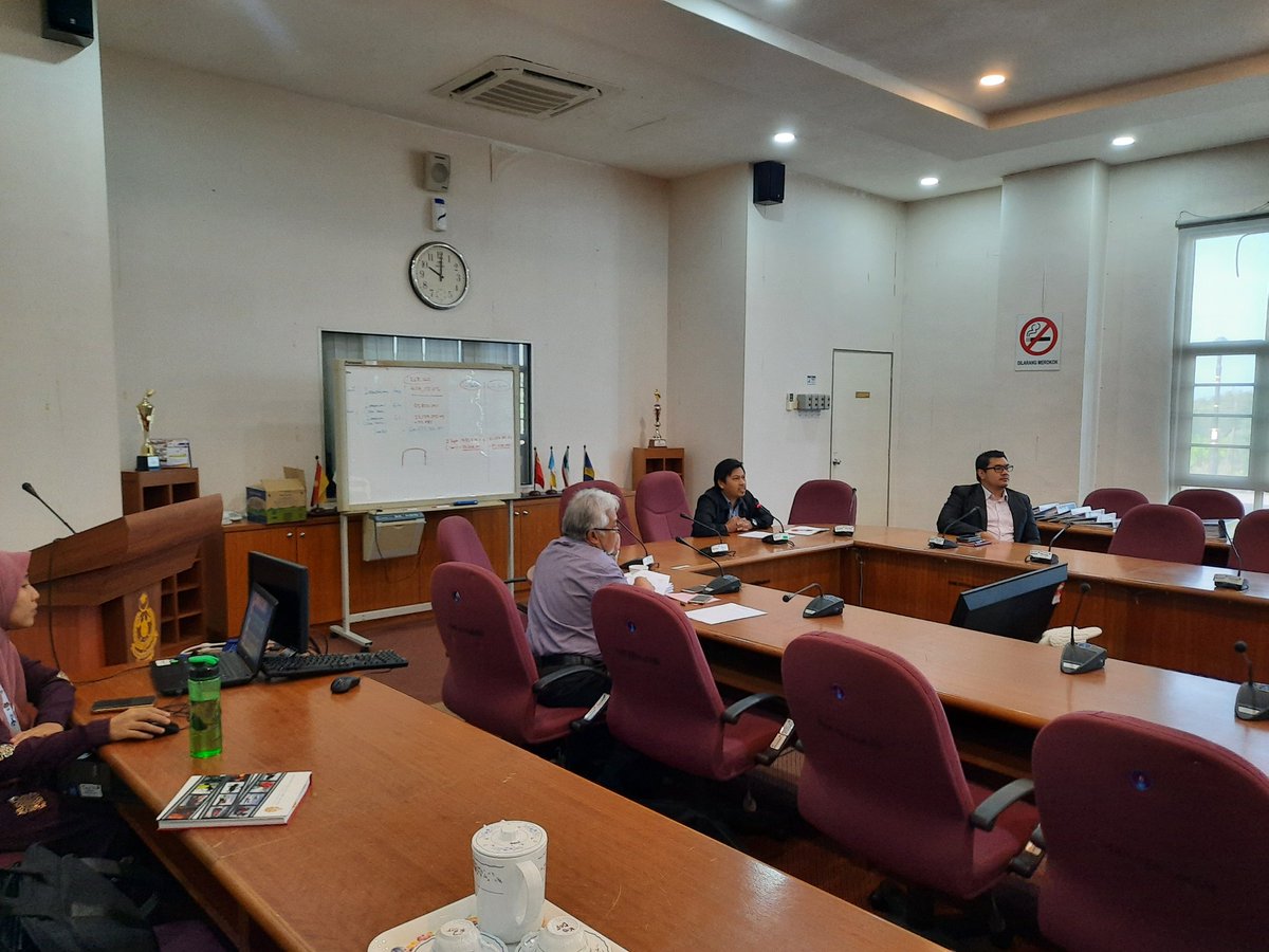 kejuruteraanhq's tweet photo. 13.11.2020 : Admin | Kunjungan Audit SIRIM ke @kejuruteraanhq untuk semakan pematuhan proses kerja bagi tujuan persijilan MS ISO JBPM pada tahun 2021.
#MSISO ππ²πΎ
#kejuruteraan π¦Ύπ¨βπ»
#nadioperasikebombaan π https://t.co/EWrWELU3Vn