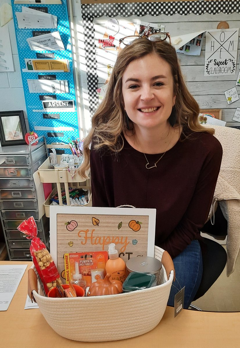 bayless_julie's tweet photo. Congratulations to 2nd grade teacher, Ms. Tolly, who won the PGS fall basket!!!!! Great job on completing your 5 Fall self-care items! Enjoy, and keep taking care of yourself!
#princespride
#teachersmatter https://t.co/DStwae1X8m