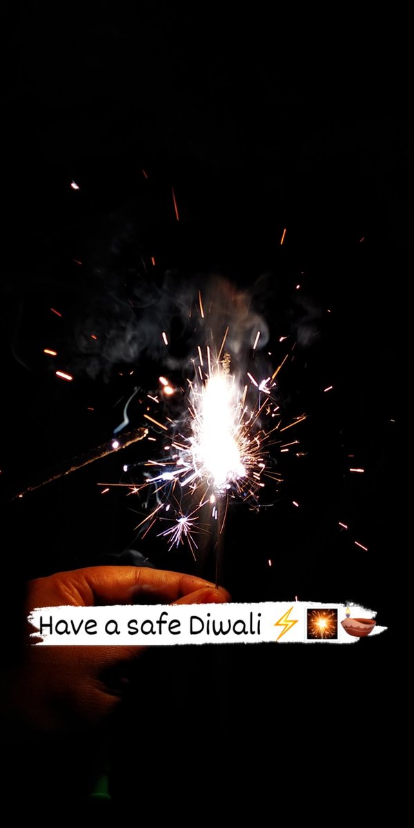 shymz7's tweet photo. #HappyDiwali 🪔✨
#SafeDiwali #StayHome https://t.co/pYWkeZO3dZ