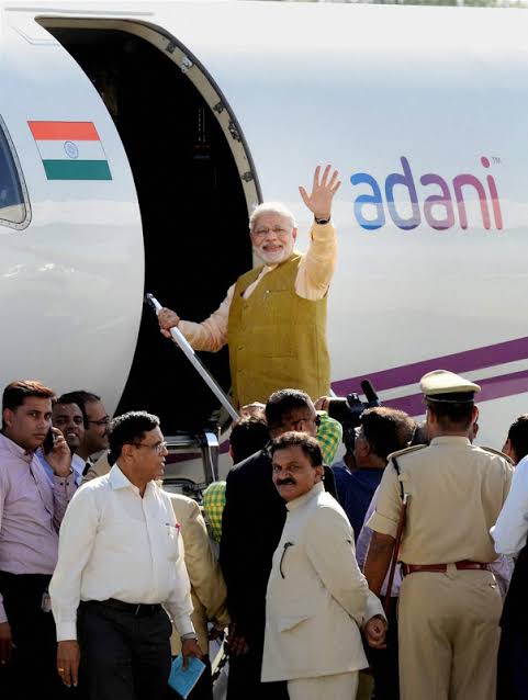 Mitron, there is no corruption in BJP!"When Mr Modi took office, he flew from Gujarat to the capital New Delhi in Mr Adani’s private jet — an open display of friendship that symbolised their concurrent rise to power."  #thread 1 https://www.ft.com/content/474706d6-1243-4f1e-b365-891d4c5d528b