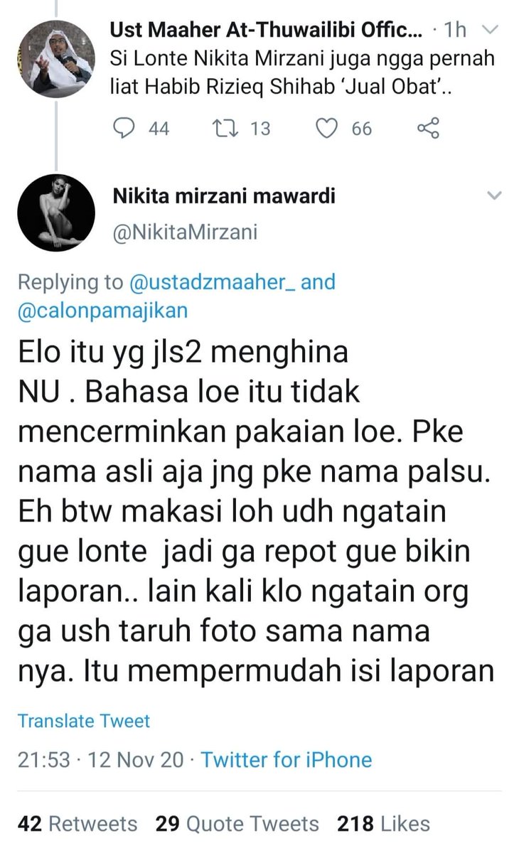 warnawa48964936's tweet photo. Kalau harus memilih mau berteman dengan Rizieq atau dengan Nikita Mirzani, kamu pilih siapa?

Rizieq (Like)
Nikita (Retwit)

#NikitaMirzani #Nikita  #lonte  #maher https://t.co/4UofJA4aYt