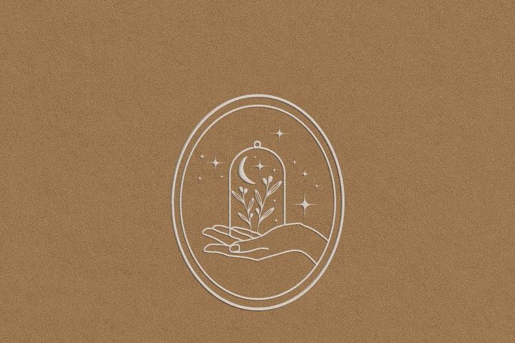 3. LUNE TEASklep z mieszankami herbat z dodatkiem adaptogenów. Firma działa zgodnie z filozofią zero waste. Wszystkie mieszanki są w 100% naturalne. Na stronie jest kilka zestawów, które idealnie nadadzą się na prezent. Ceny wahają się od 39zł-180zł.  http://lunetea.pl&nbsp;