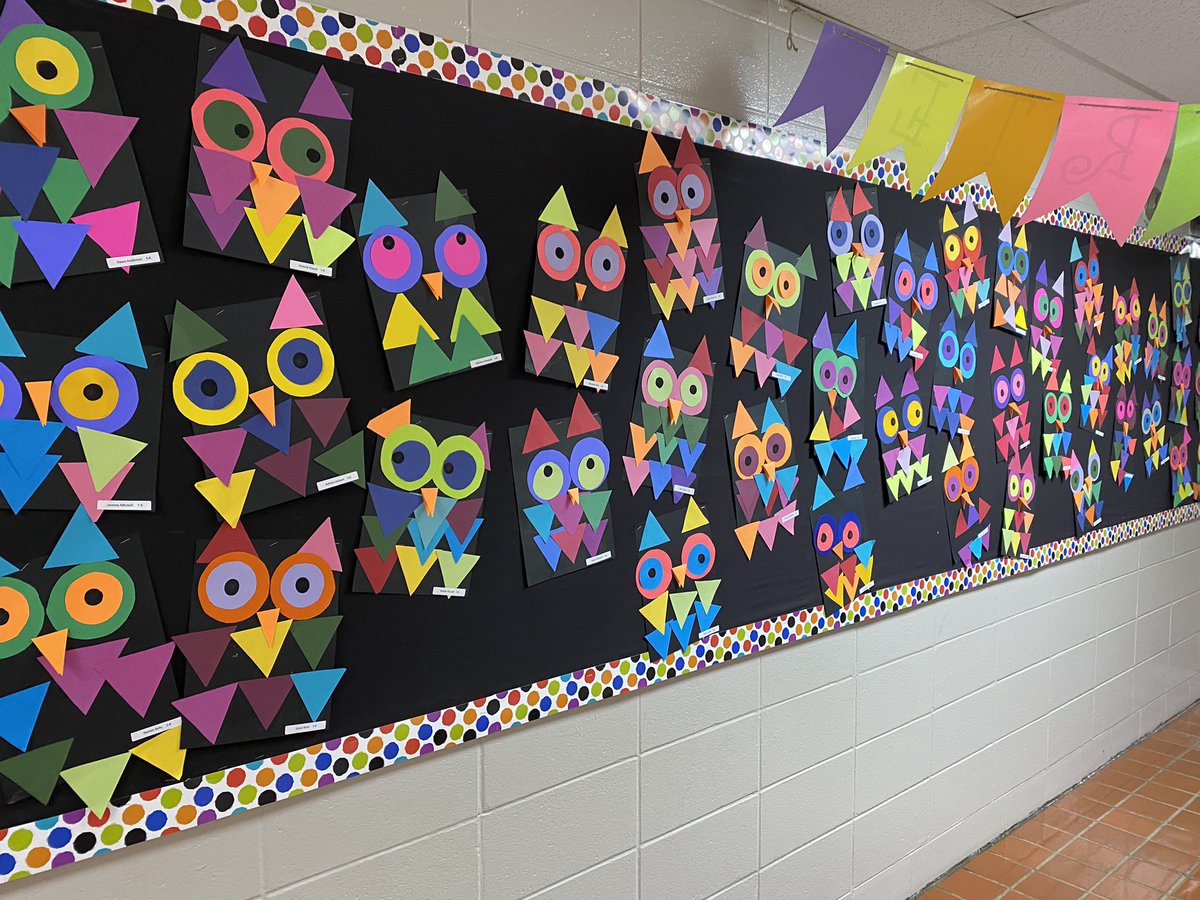 tmorgangves's tweet photo. It’s a beautiful autumn day and we have precious pumpkins and outstanding owls adorning the walls of GVES! @tmorgangves @GreenValleyElem #GVgatorstrong @HooverSchools https://t.co/8lTCrTVVRR