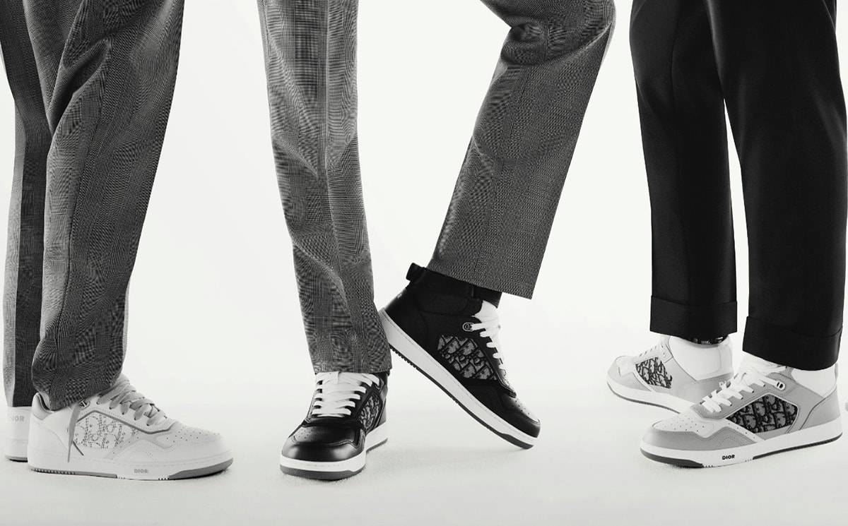 cppluxury's tweet photo. DIOR launches new menswear collection ‘Modern Tailoring’
https://t.co/Vp30EHpjLS
#Dior #DiorHomme #DiorMens #DiorB27 #DiorModernTailoring #ModernTailoring #menswear #luxury #luxuryfashion @Dior https://t.co/gvcRlpeear