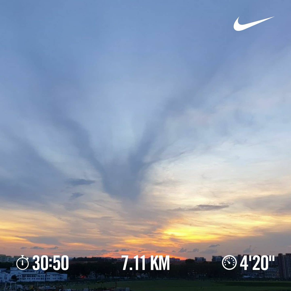 S7rik3R's tweet photo. TGIF
#Nike #nikerunclub #SCSMVC #SCSM #VR12 #running #runners #TGIF https://t.co/PYdhvXqm6R