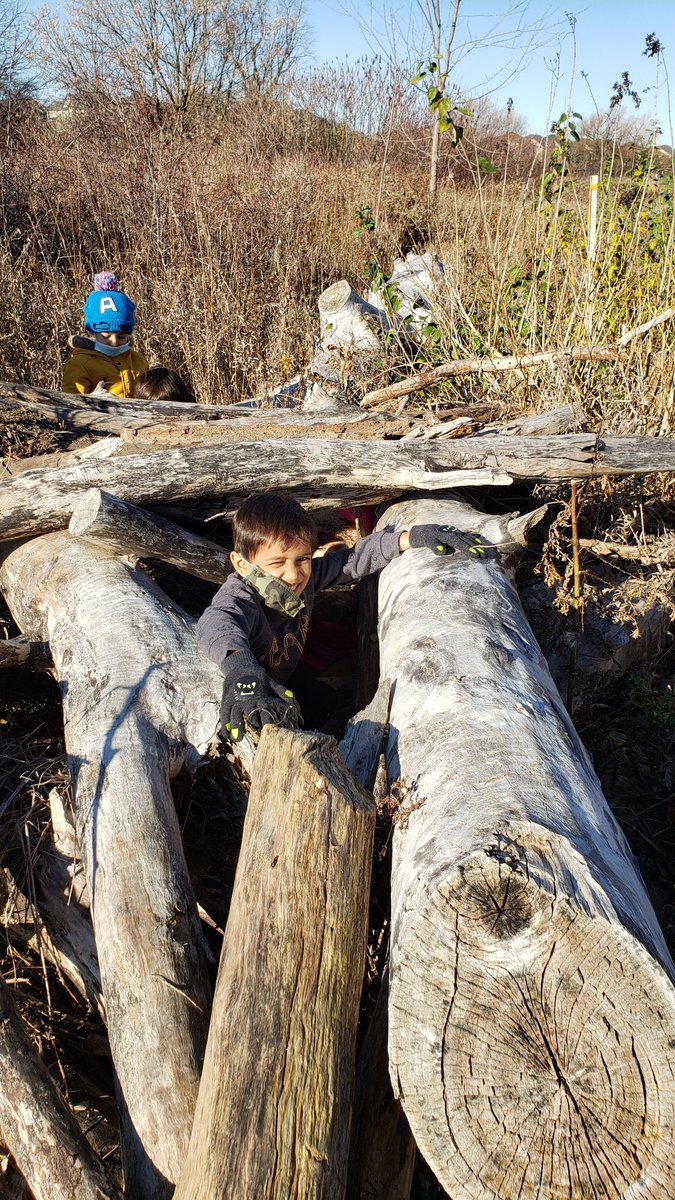 PlaydohRepublic's tweet photo. Near.... Far. Feeling good after building up the courage to try the tunnel for the first time. "Can I do it one more time?" Rooftop patio to soak up some 🌞. I can help you, follow me down. #helpinghand #earthursday #walkingcurriculum https://t.co/PW7p4UpJ0M