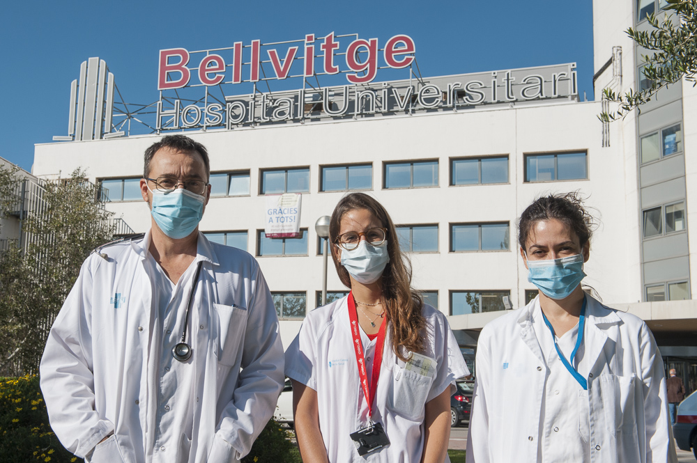 44 autors de l'#hbellvitge signen una investigació sobre els beneficis d’un tractament de la #COVID19 a la prestigiosa revista International Journal of Infectious Diseases
Enhorabona, companys!👏👏
Tota la informació: bit.ly/36w2tdY
#hospitalenxarxa #BellvitgeInvestiga