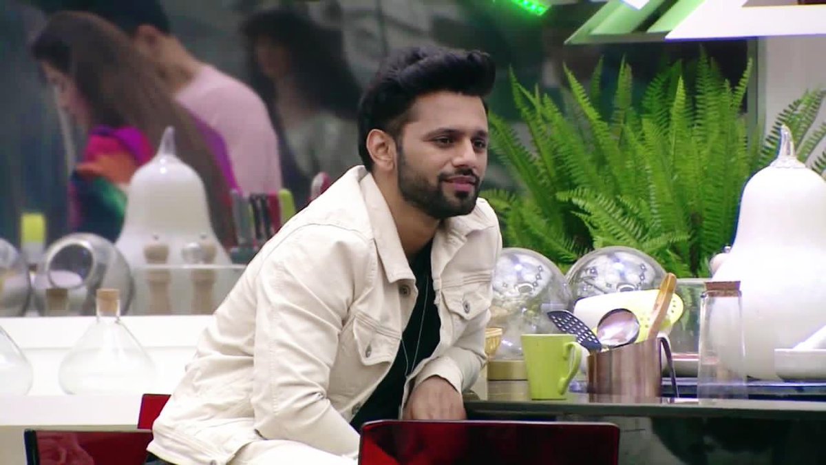 rahulvaidya23's tweet photo. Hey, how you doin?😌😉 #TeamRKV

#RahulVaidya #Friends #BiggBoss14 #BB14 #BiggBoss2020 #AbScenePaltega #ColorsTV @ColorsTV https://t.co/MYH7Zd0m6N