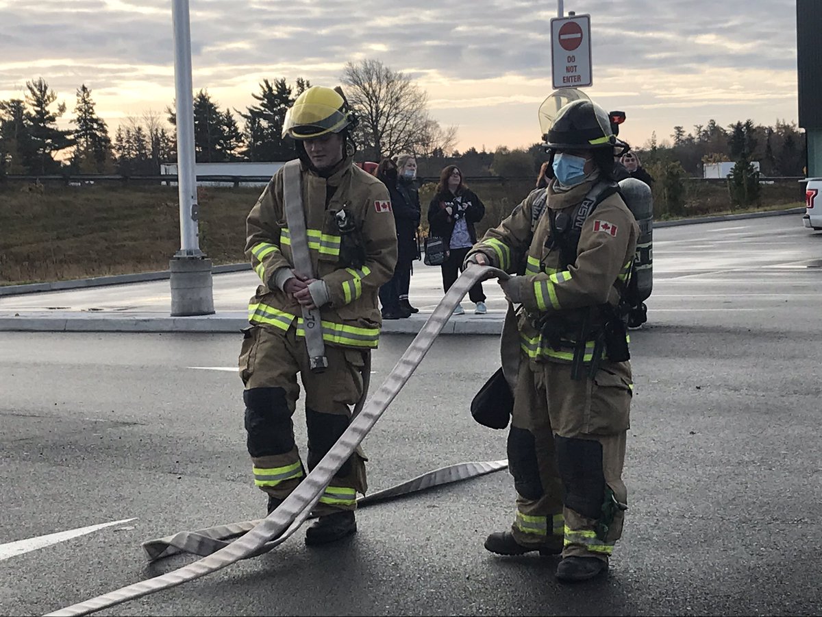 All is clear here. #ElmsdaleNS n <a href="/lantzfire/">@LantzFire</a> now packing up. Should be good soon #EastHants