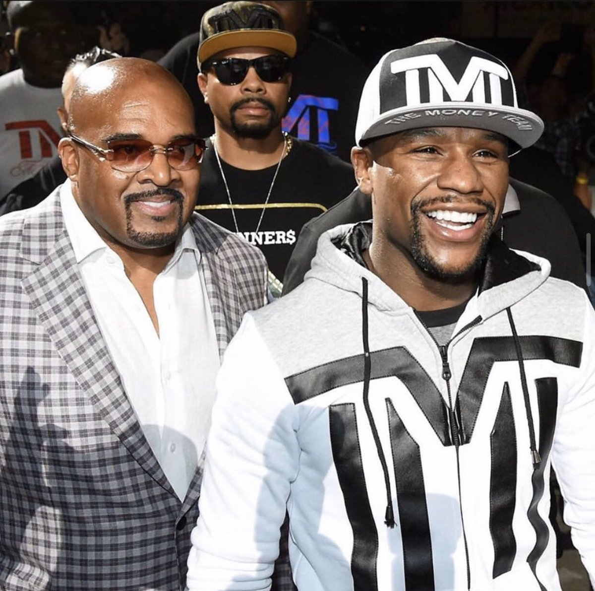 TMTfoundation_'s tweet photo. What would your ideal day look like hangout with @floydmayweather ?? Keep following this page and comment #yes on every posts page 💯 https://t.co/11EaUah6Ag