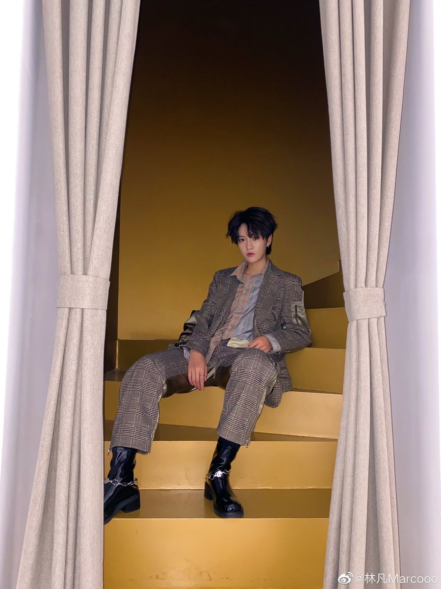TOVarchive's tweet photo. 13th November 2020 | 1927 CST

Weibo update: 林凡Marcooo
"Niceeeeee🚪🚪🚪🚪🌡🌡🌡🌡"

#TOV #LINFAN #林凡 https://t.co/2xNbiROWvV