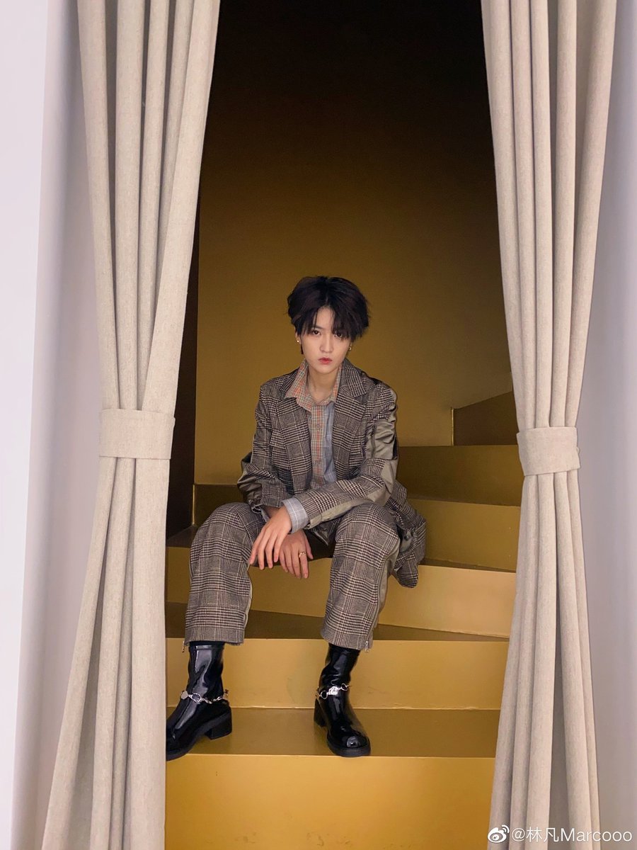 TOVarchive's tweet photo. 13th November 2020 | 1927 CST

Weibo update: 林凡Marcooo
"Niceeeeee🚪🚪🚪🚪🌡🌡🌡🌡"

#TOV #LINFAN #林凡 https://t.co/2xNbiROWvV