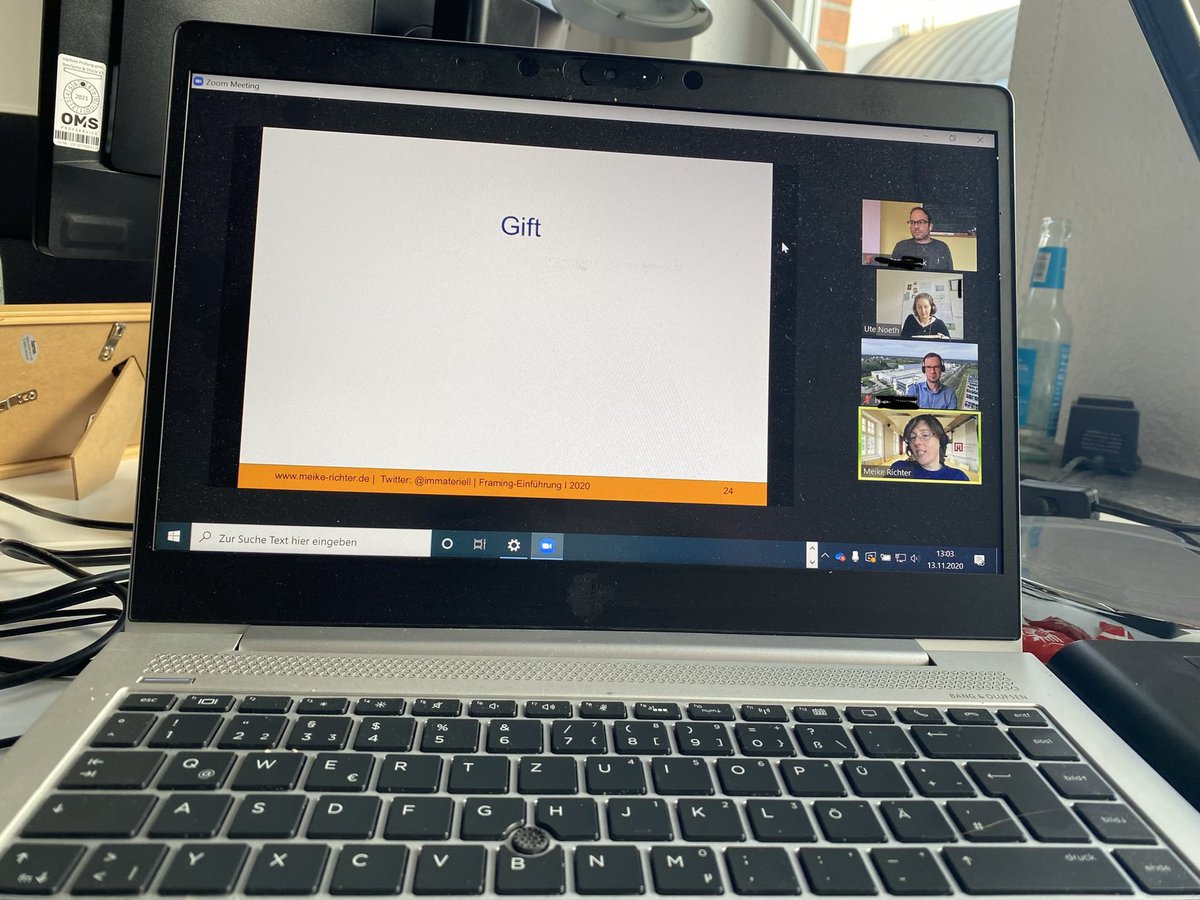 Wer jetzt errät, an welchem Seminar ich gerade teilnehme, der wird von mir positiv geframed 😅 (Auflösung: echt gutes Seminar zum Thema Krisenkommunikation mit <a href="/immateriell/">Meike Richter</a>)