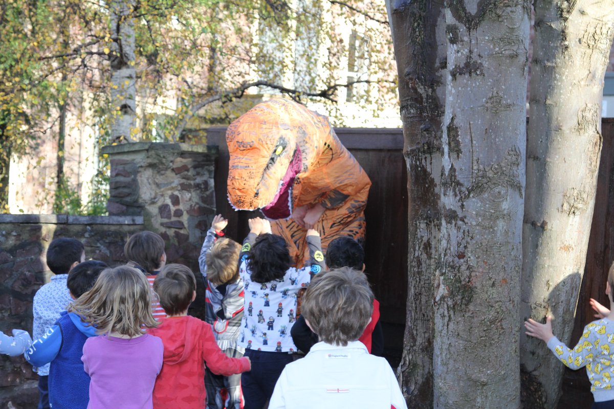 BGSBristol's tweet photo. BGS Infants and Juniors are fundraising for @BBCCiN today with a non-uniform day. Some very happy faces, although we are a little worried that Mr Preddy may have been eaten by a dinosaur! #ChildreninNeed #BGSInfants #BGSJuniors https://t.co/DFNLf5w382