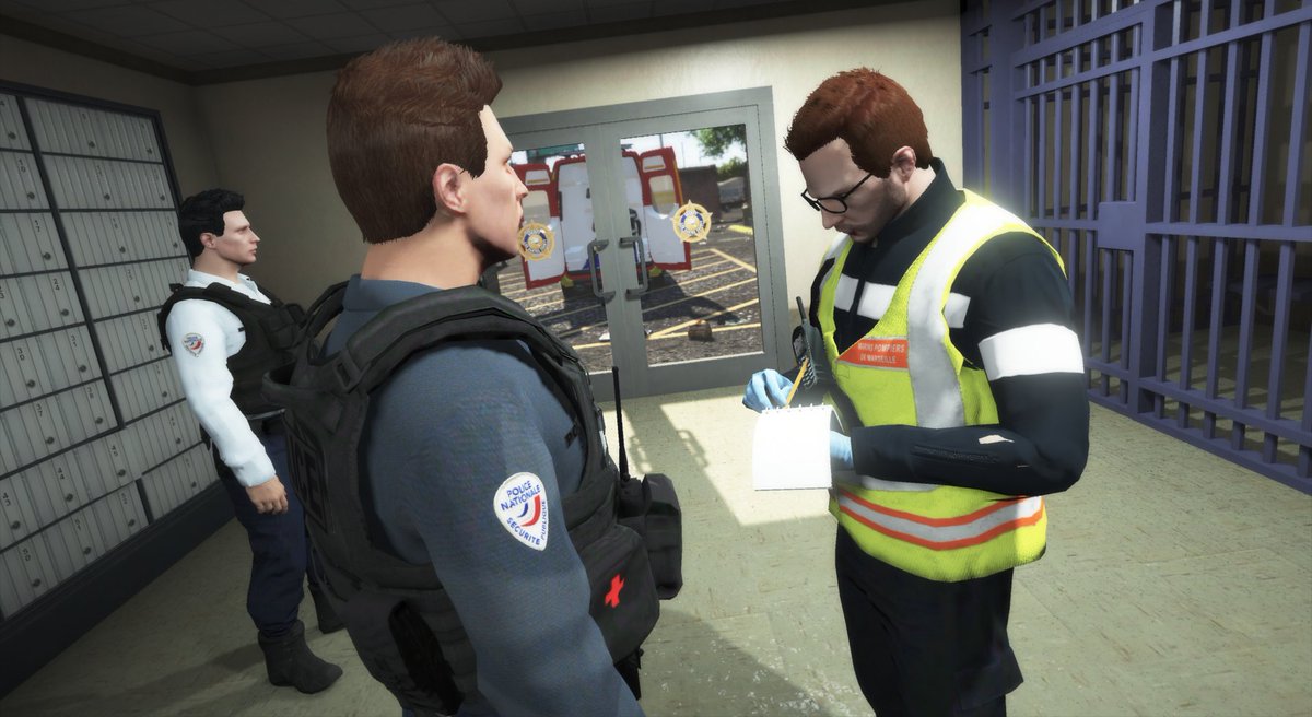 Hier soir un collègue se fait agresser dans les cellules du CIAT ARNAVAUX
Les <a href="/PompiersSDCPJ/">Pompiers SDCPJ</a> sont intervenus rapidement pour lui porter secours

<a href="/FO_SDCPJ/">Forces de l'Ordre SDCPJ</a> <a href="/StudiosDCPJ/">STUDIOS DCPJ 🇫🇷🇪🇺</a>