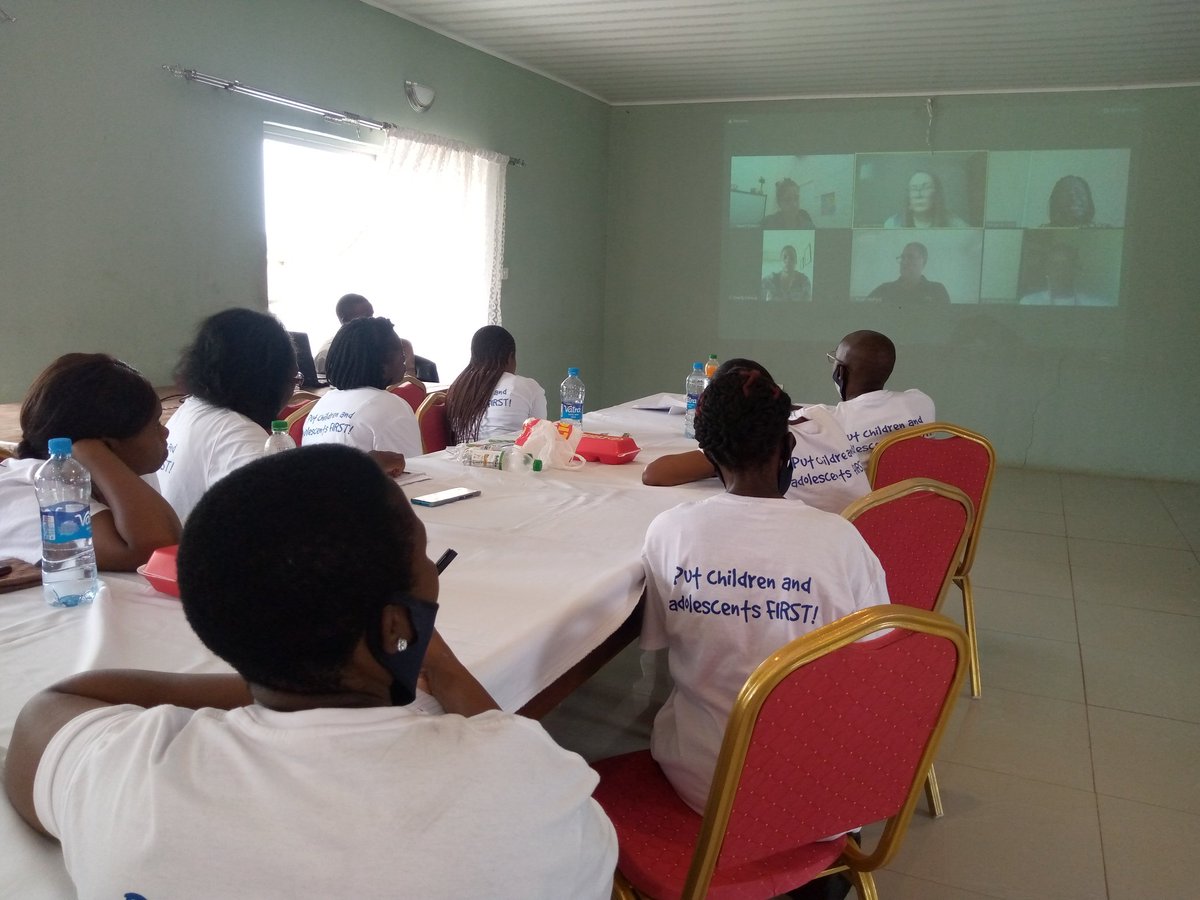 Kabangwecreativ's tweet photo. Africa Cafe 1 &amp; 2 running side by side. Most health workers are in Cafe 2 while young people are in Cafe 1 
#PATA2020Summit 
@teampata @Kabangwecreativ @ViiVHC 
@ZnypZambian 
@luannhatane 
@heleen_soeters https://t.co/zBVArhyL9a