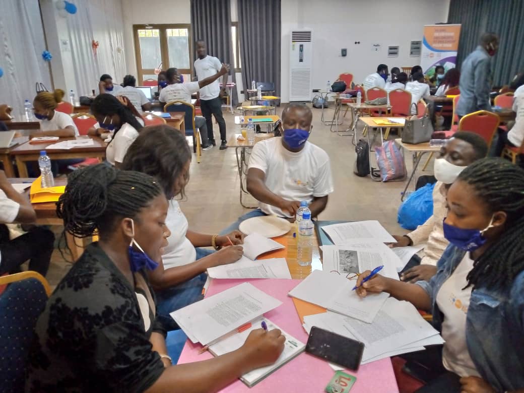 InoussaFarid's tweet photo. ´´Investir dans la jeunesse pour tirer pleinement profil du Dividende Démographique au Togo´´, C'est le thème qui a réuni les membres @afriyan_togo  du 11 au 13 novembre lors de l'atelier de restructuration.
@afriyan_togo 
@GouvTg 
@UNFPA_TOGO 
@AfriYAN24 https://t.co/Zcex19PRMm