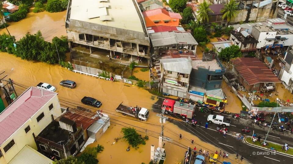 swizzysunoo's tweet photo. GUYS DON’T IGNORE THIS PLEASE
THIS IS WHAT’S HAPPENING NOW IN CAGAYAN, THEY BADLY NEED HELP SO PLEASE LET’S HELP THEM #CagayanNeedsHelp https://t.co/VNfnq1h7H2